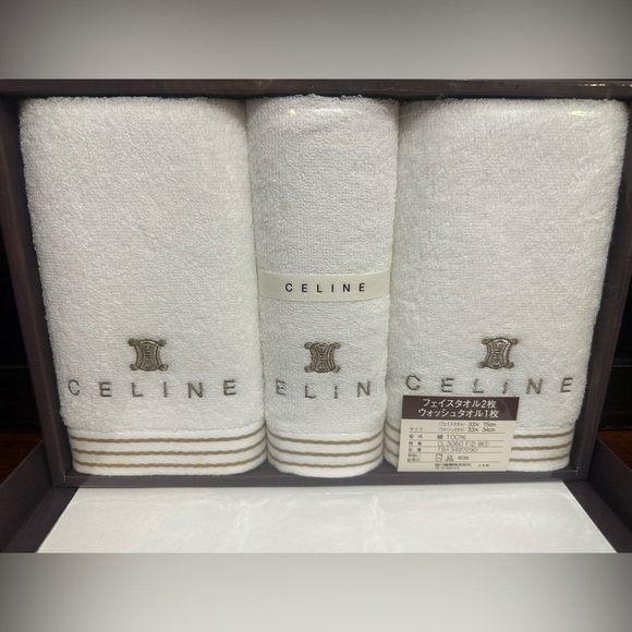 Authentic set of 3 Celine Hand Towels - Picture 2 of 6